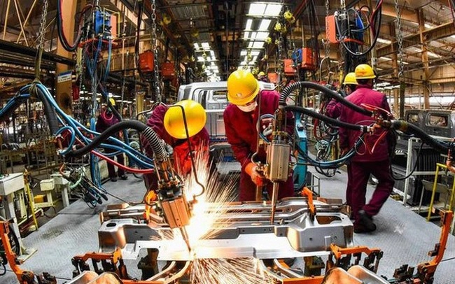 Việt Nam nổi lên như một điểm sáng kinh tế hiếm hoi 